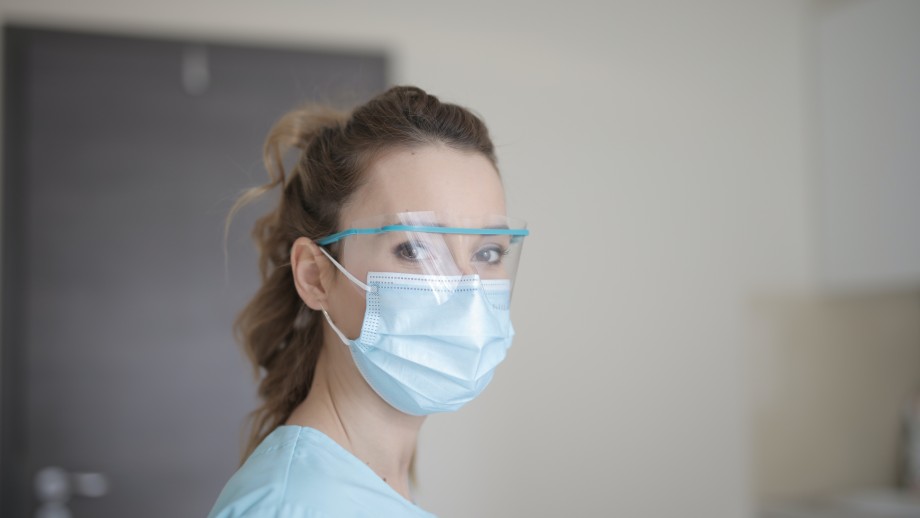 protective eyewear for medical professionals